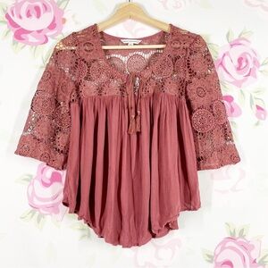 American Eagle Outfitters AEO Floral Crochet Lace Boho Short Sleeve Blouse S